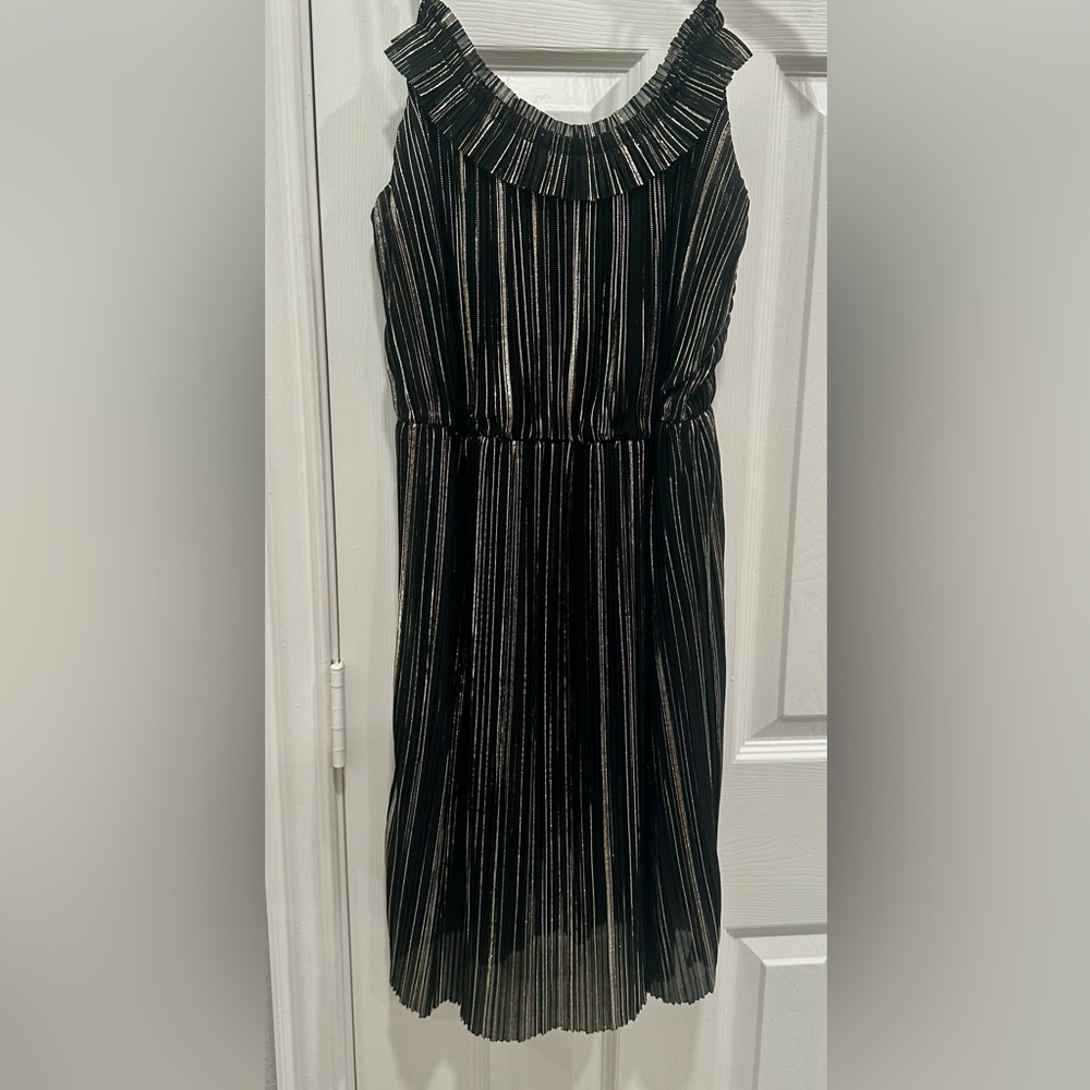 19 COOPER, Blk/Gld Shimmer dress, Medium